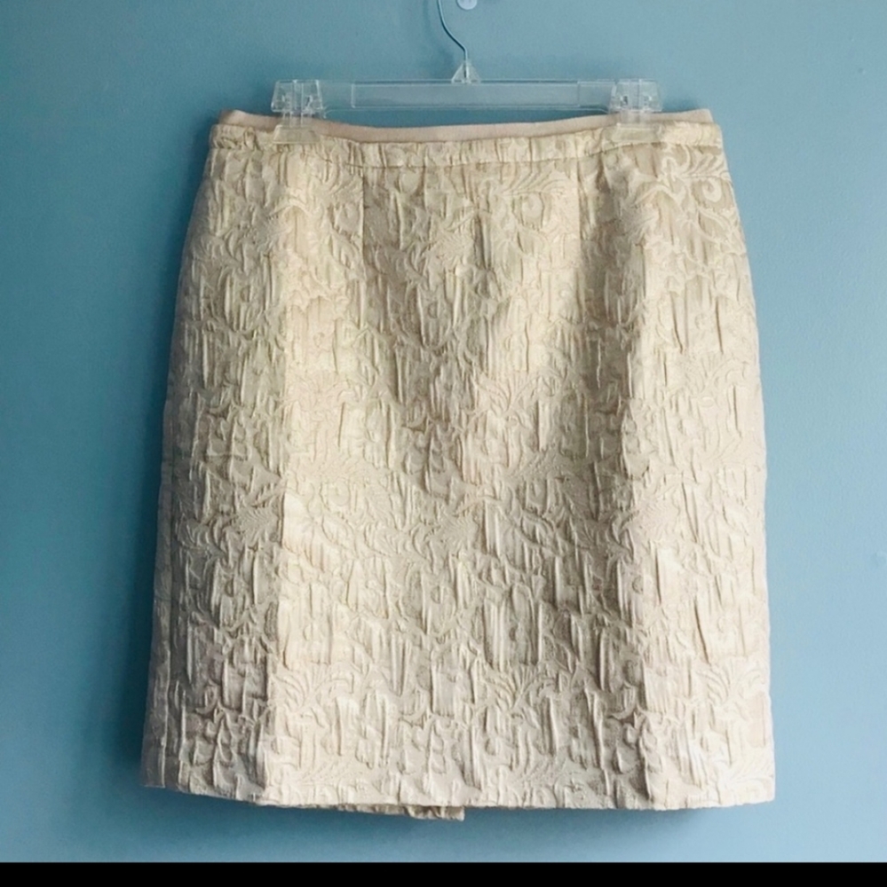 Loft skirt